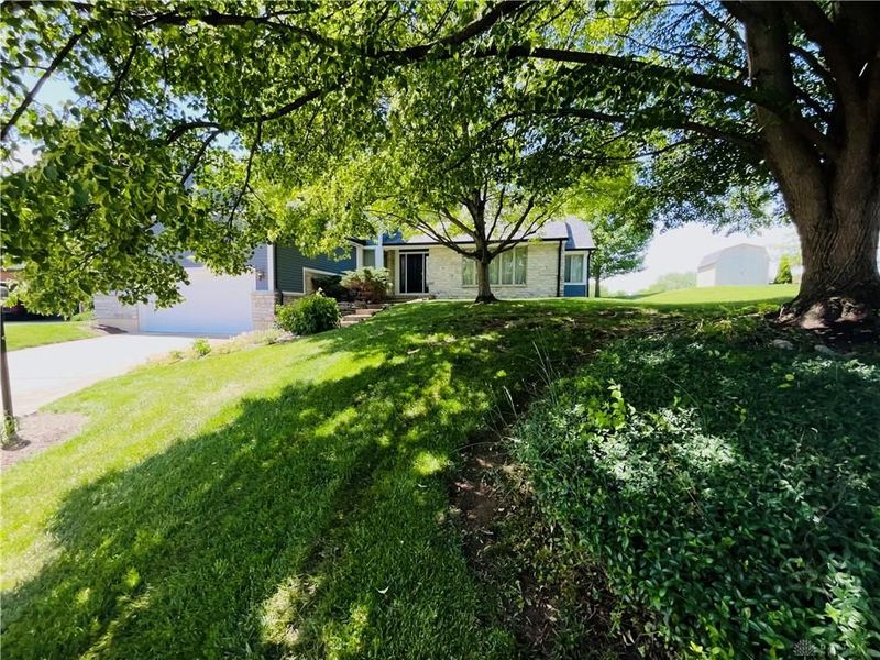 81 Argile Court, Franklin, OH 45005 Photo 2