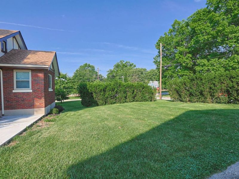 3247 Autumn Lane, Green Township, OH 45239 Photo 33