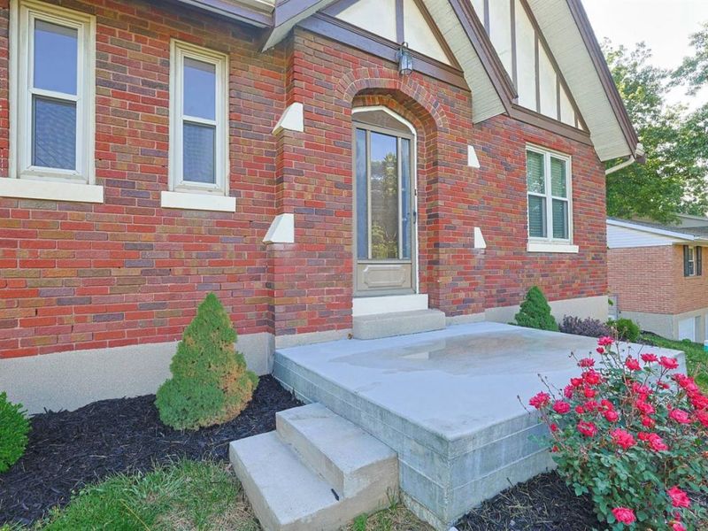 3247 Autumn Lane, Green Township, OH 45239 Photo 4