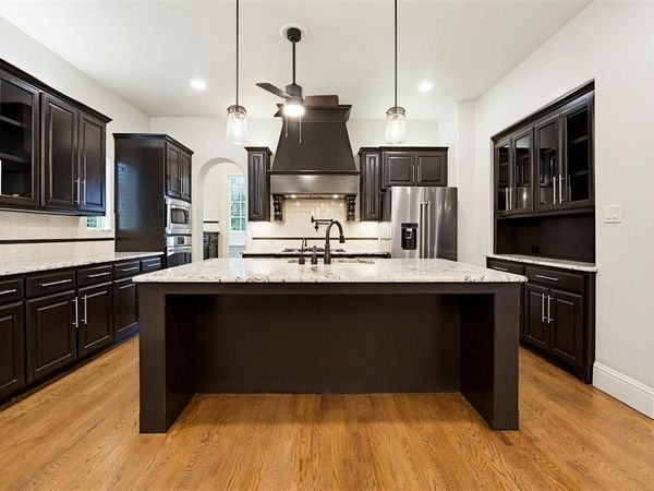 2201 Austin Waters, Carrollton, TX 75010