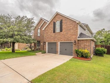 9445 Drovers View Trail, Fort Worth, TX 76131