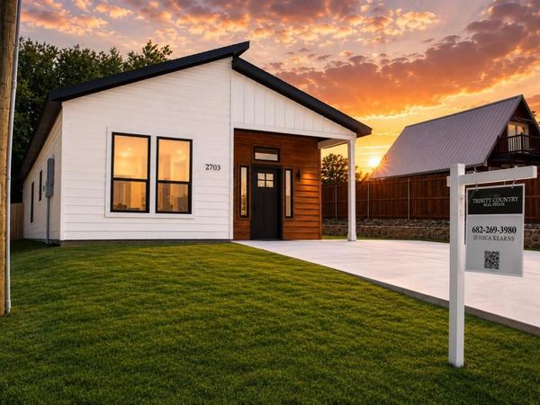 2703 Brazos River Drive, Granbury, TX 76048