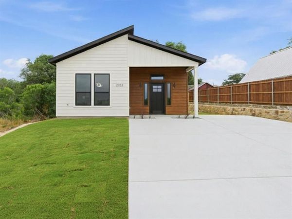 2703 Brazos River Drive, Granbury, TX 76048