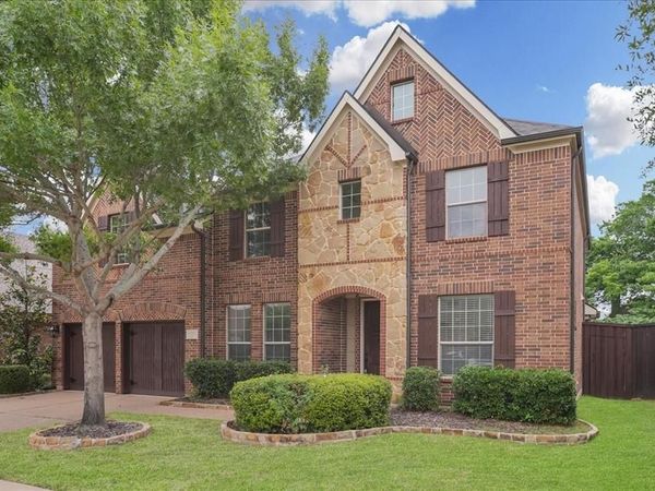 2407 Laguna Lane, Arlington, TX 76012