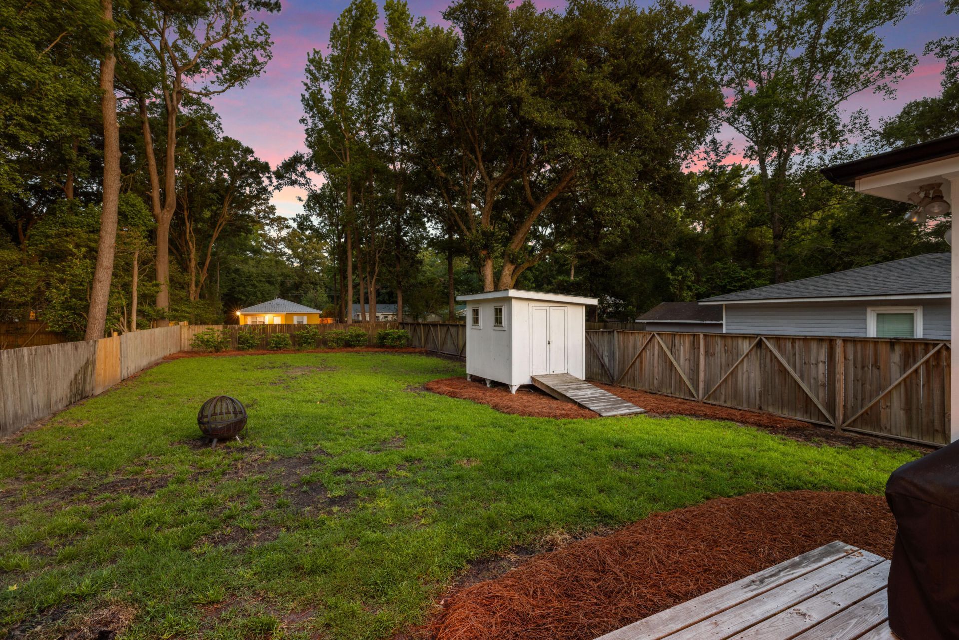 1543 Joan Street Photo 21