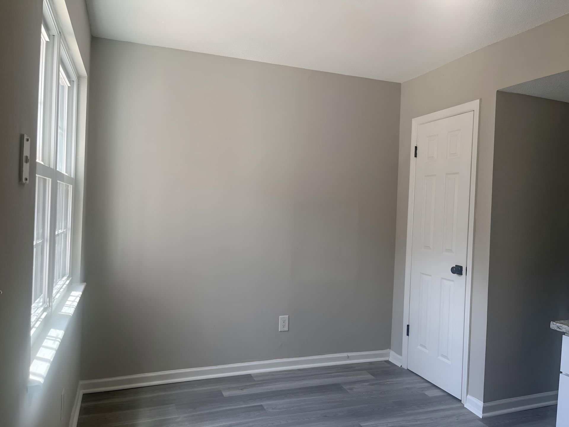 519 Parkdale Drive Photo 4
