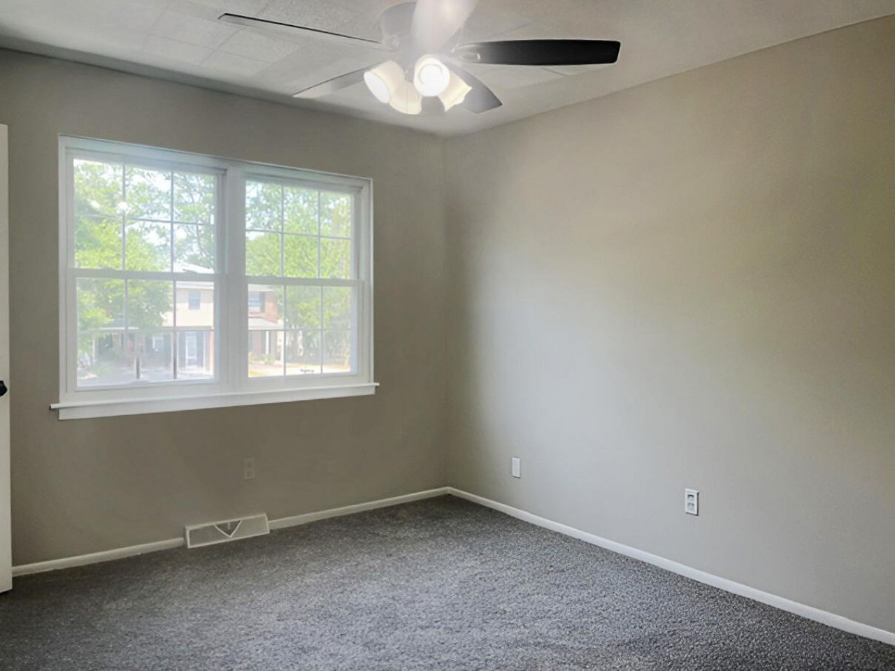 519 Parkdale Drive Photo 8