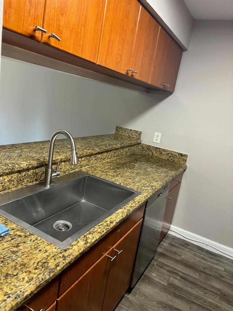 11585 NW 43rd St , Unit 11585, Coral Springs, FL 33065 Photo