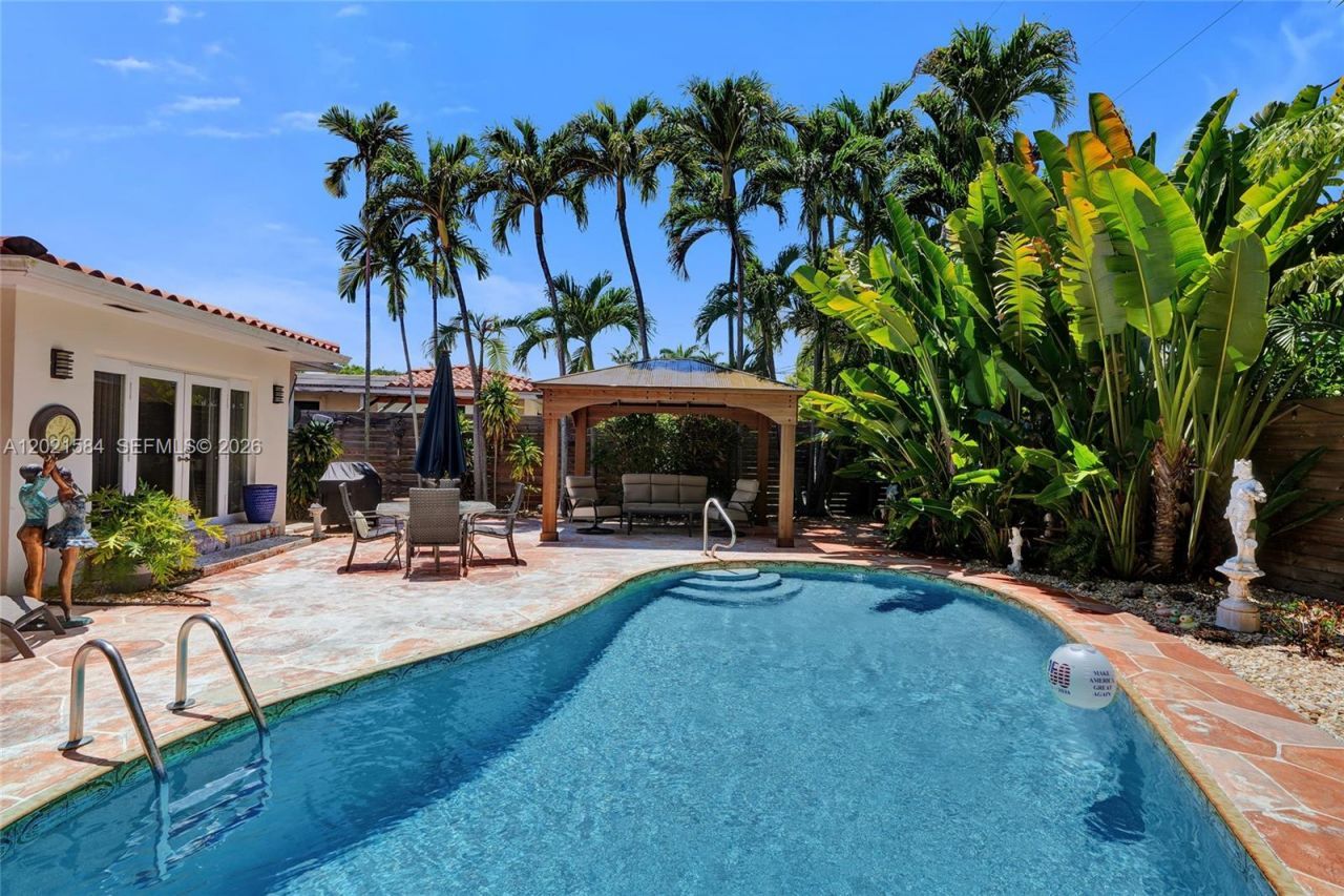 811 NE 73rd St , Miami, FL 33138 Photo