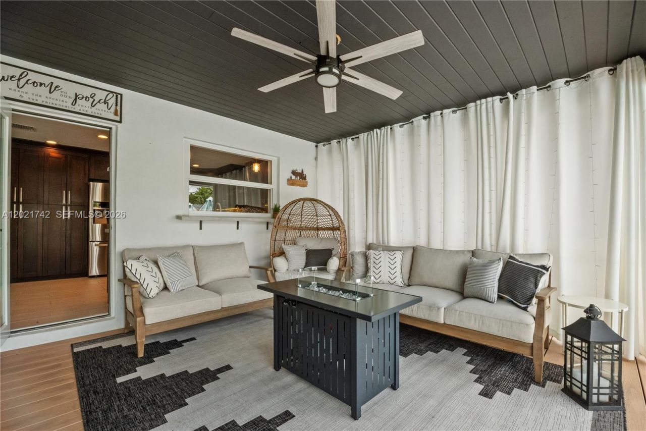 1183 Robin Ave , Miami Springs, FL 33166 Photo