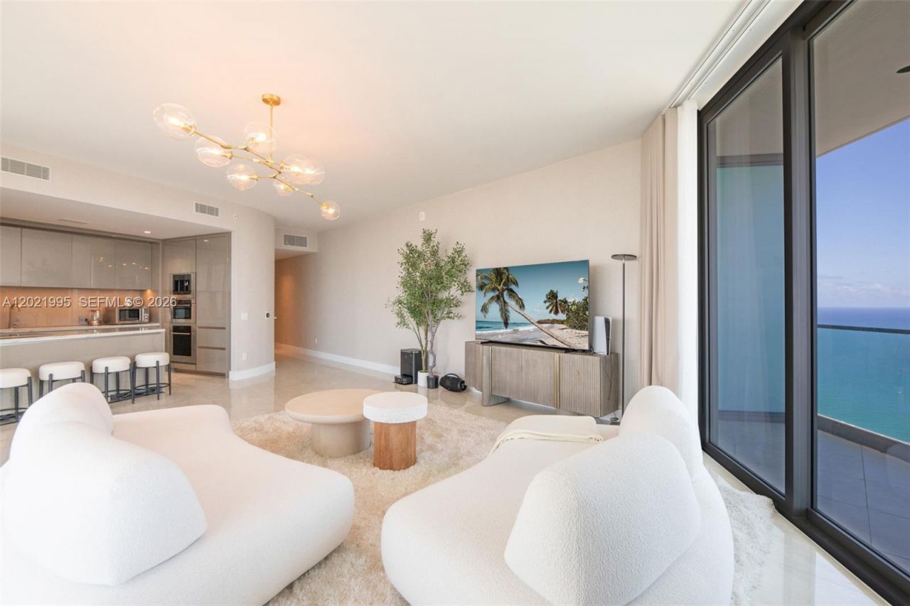 18975 Collins Ave , Unit 5205, Sunny Isles Beach, FL 33160 Photo