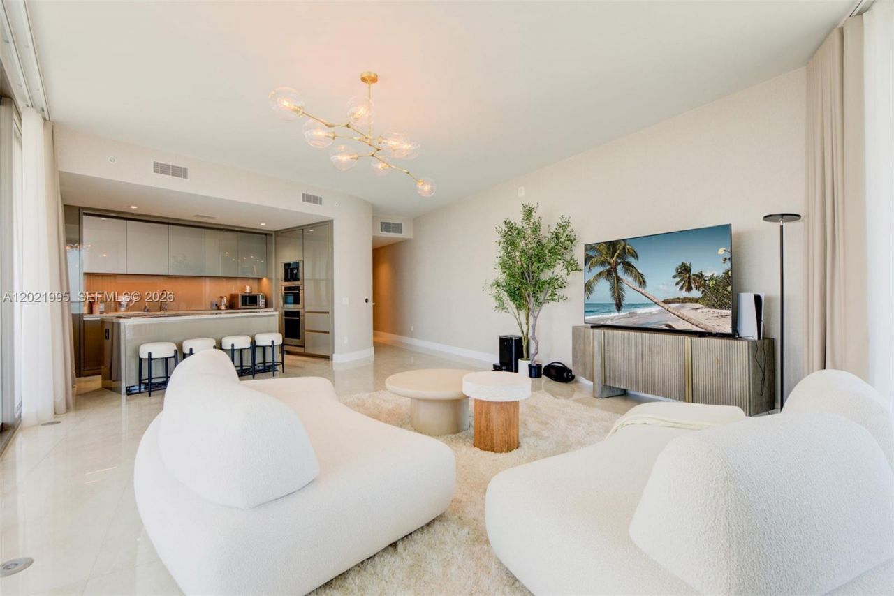 18975 Collins Ave , Unit 5205, Sunny Isles Beach, FL 33160 Photo