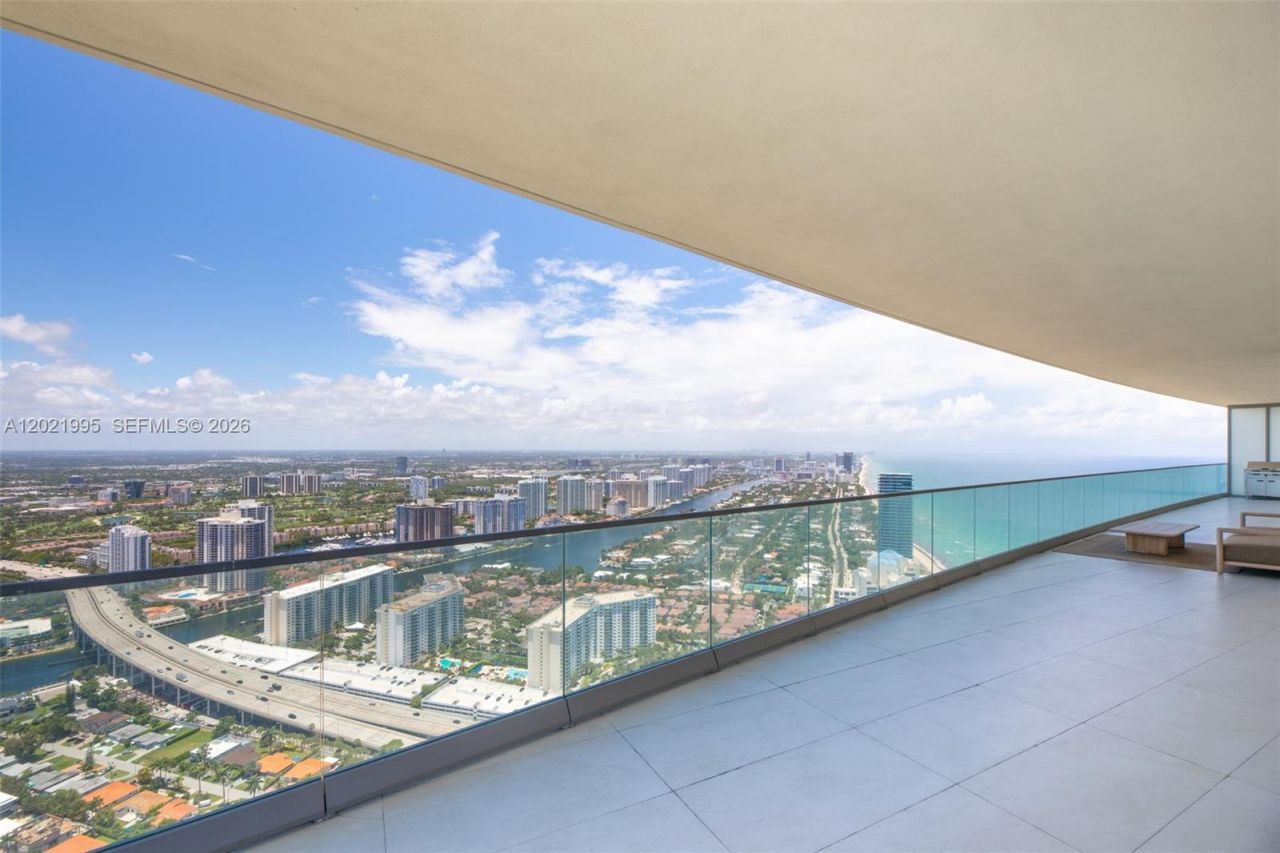 18975 Collins Ave , Unit 5205, Sunny Isles Beach, FL 33160 Photo