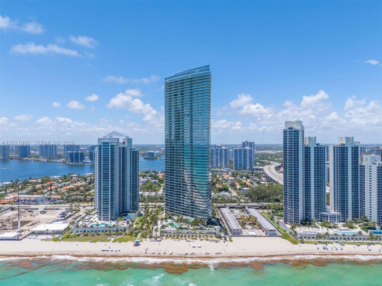 18975 Collins Ave , Unit 5205, Sunny Isles Beach, FL 33160 Photo