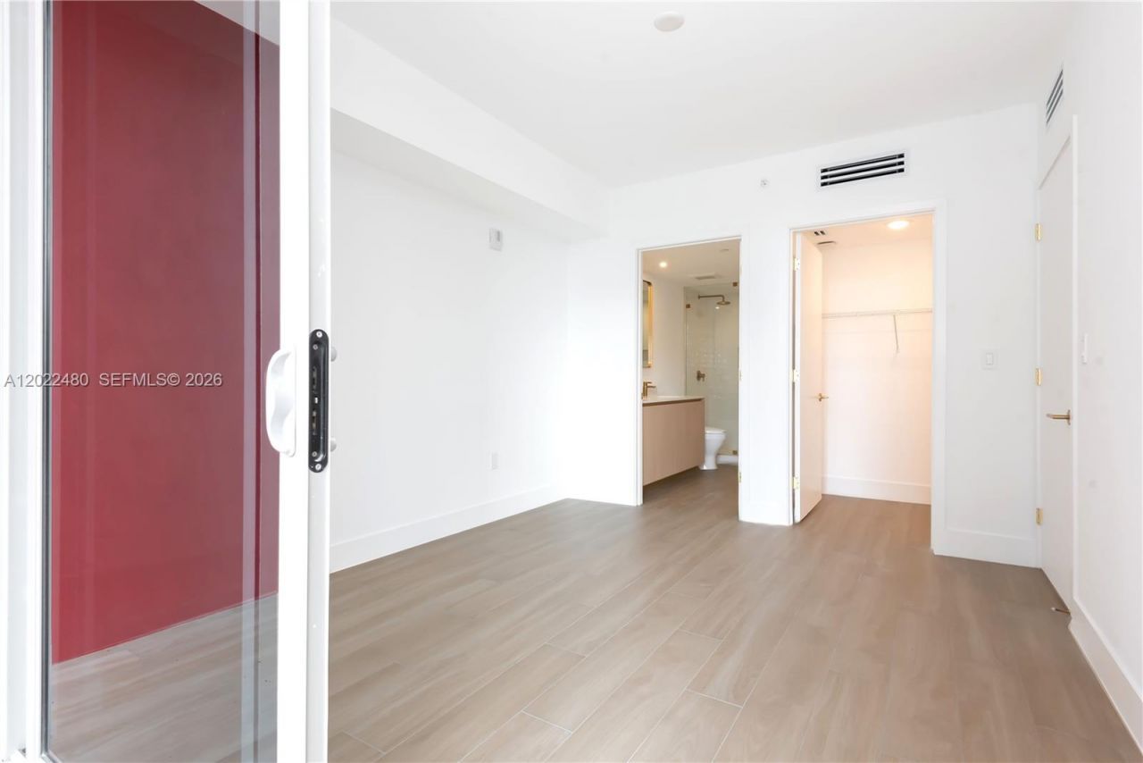 3100 NE 1st Av , Unit 608, Miami, FL 33137 Photo
