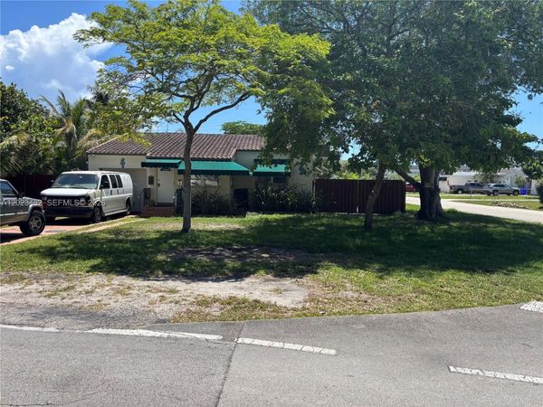 1501 N 16th Ct , Hollywood, FL 33020