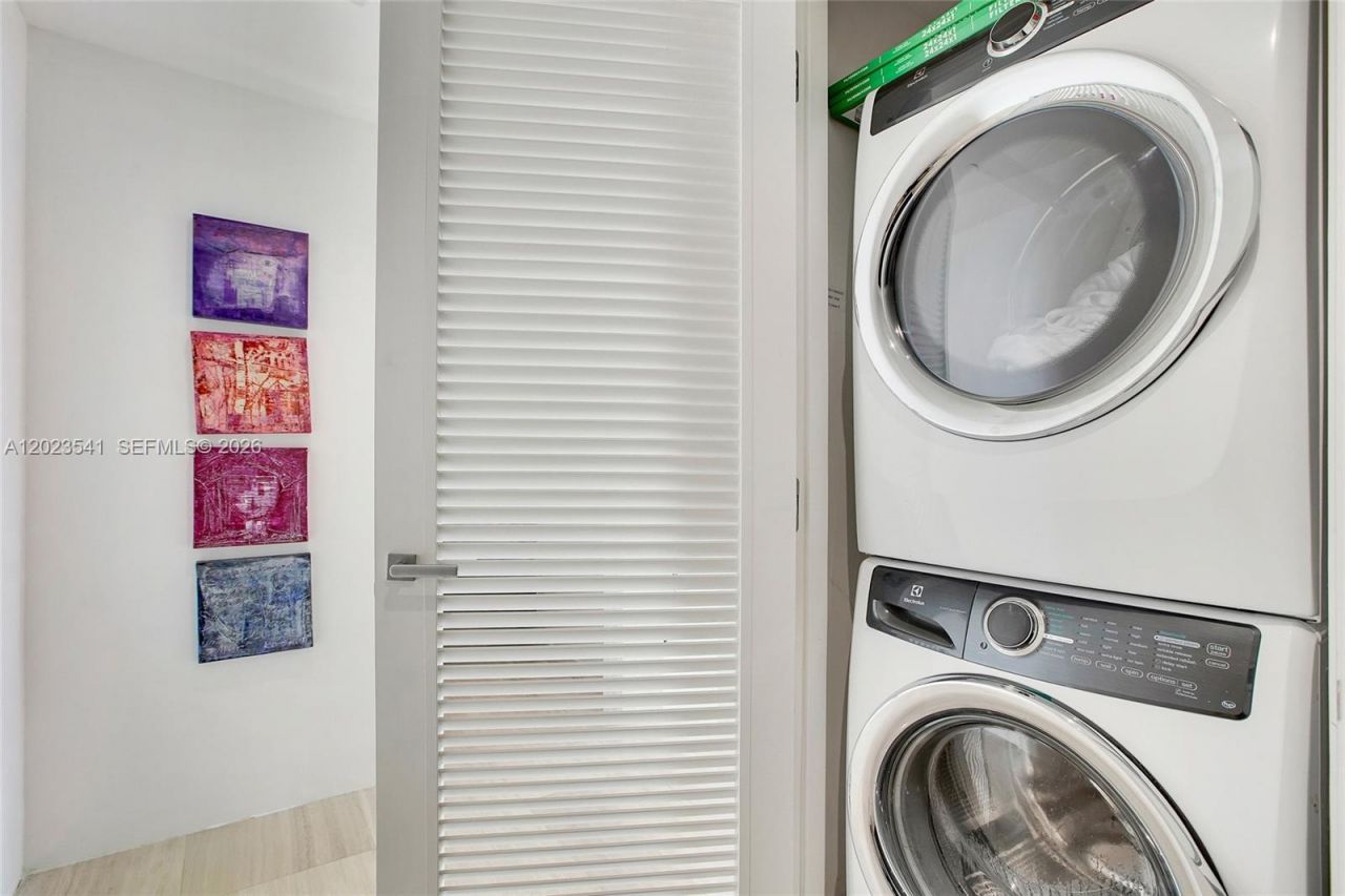 1451 Brickell Ave , Unit 1604, Miami, FL 33131 Photo