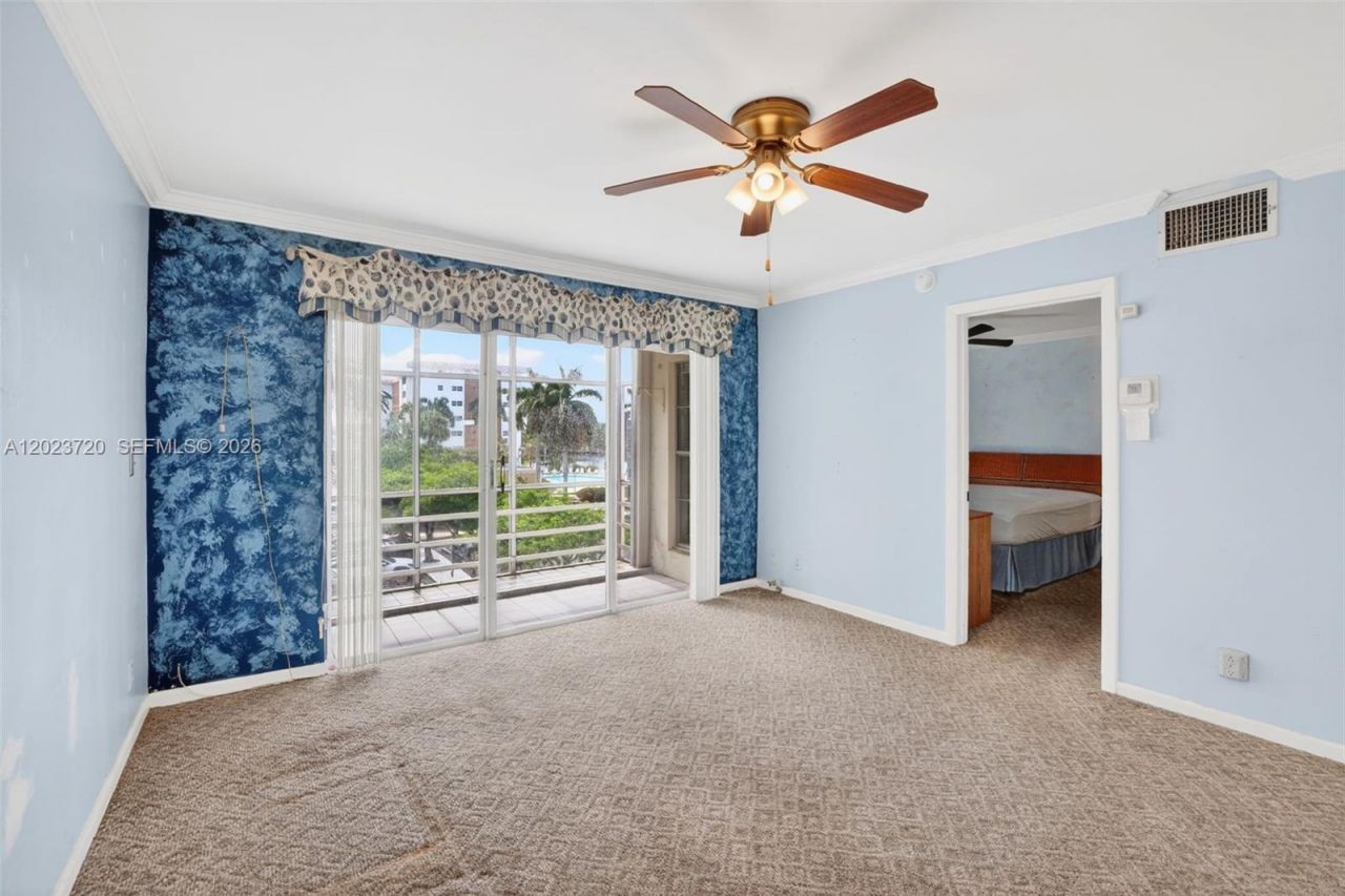 3040 NE 16th Ave , Unit 310, Oakland Park, FL 33334 Photo