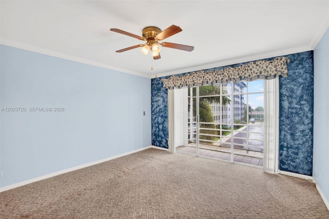 3040 NE 16th Ave , Unit 310, Oakland Park, FL 33334 Photo