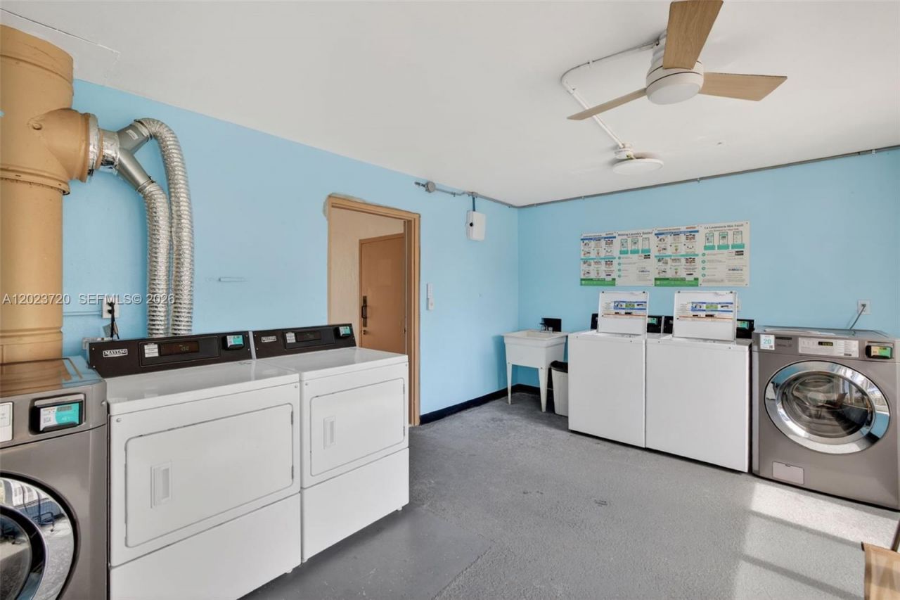 3040 NE 16th Ave , Unit 310, Oakland Park, FL 33334 Photo