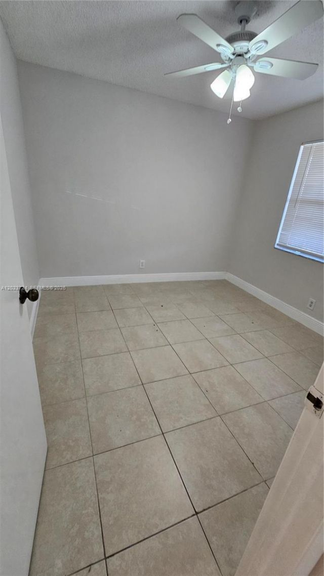 10005 Winding Lake Rd , Unit 204, Sunrise, FL 33351 Photo