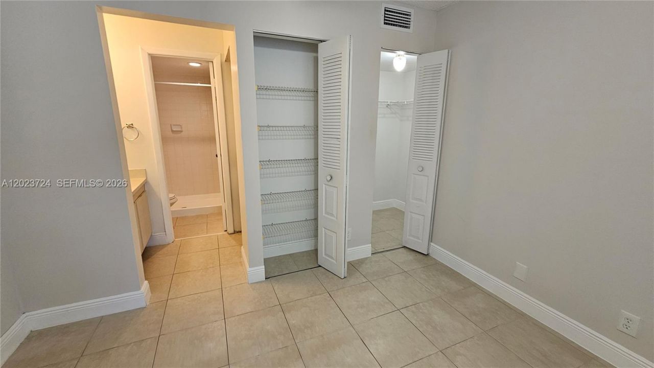 10005 Winding Lake Rd , Unit 204, Sunrise, FL 33351 Photo