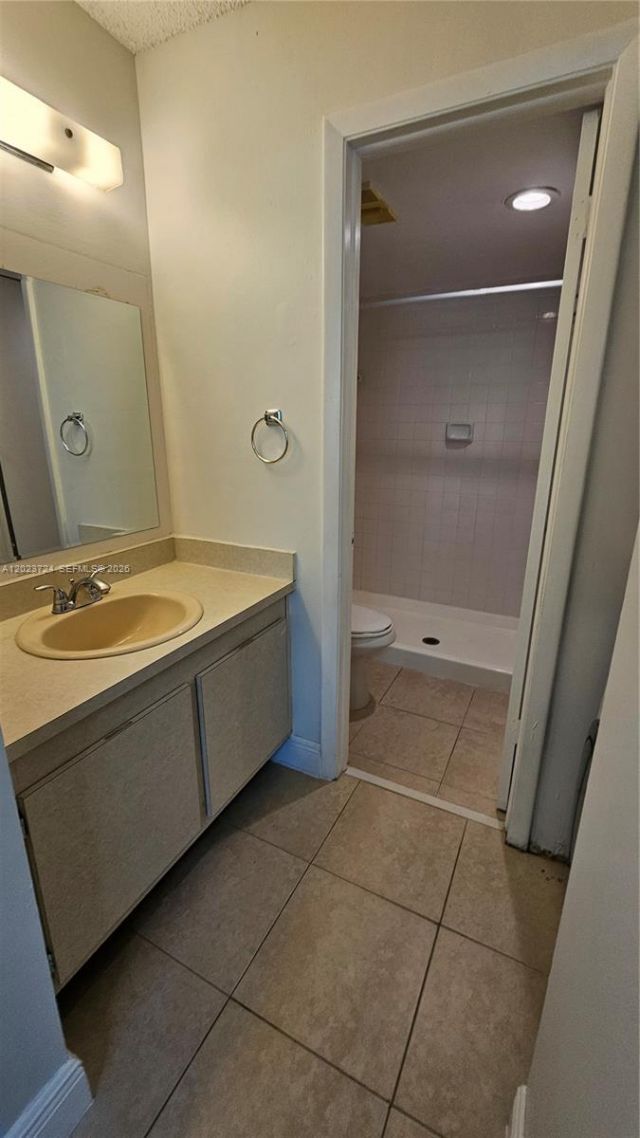 10005 Winding Lake Rd , Unit 204, Sunrise, FL 33351 Photo