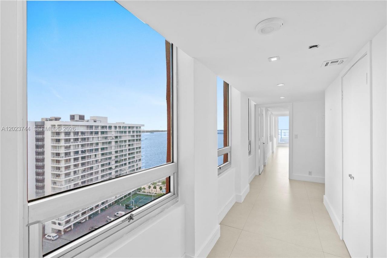 1541 Brickell Ave , Unit C1607, Miami, FL 33129 Photo