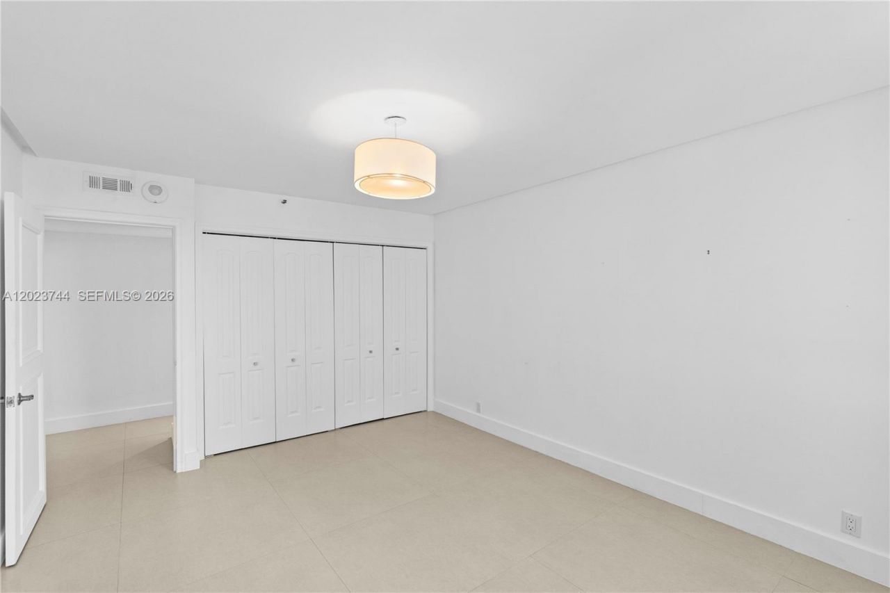 1541 Brickell Ave , Unit C1607, Miami, FL 33129 Photo