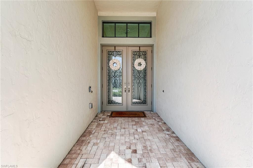 9327 Woodhurst Dr, Naples, FL 34120 Photo