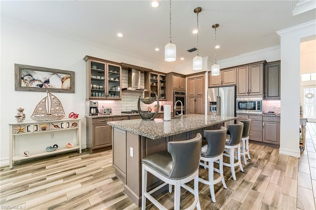 9327 Woodhurst Dr, Naples, FL 34120 Photo
