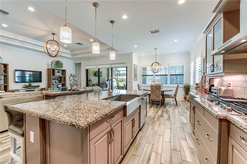 9327 Woodhurst Dr, Naples, FL 34120 Photo