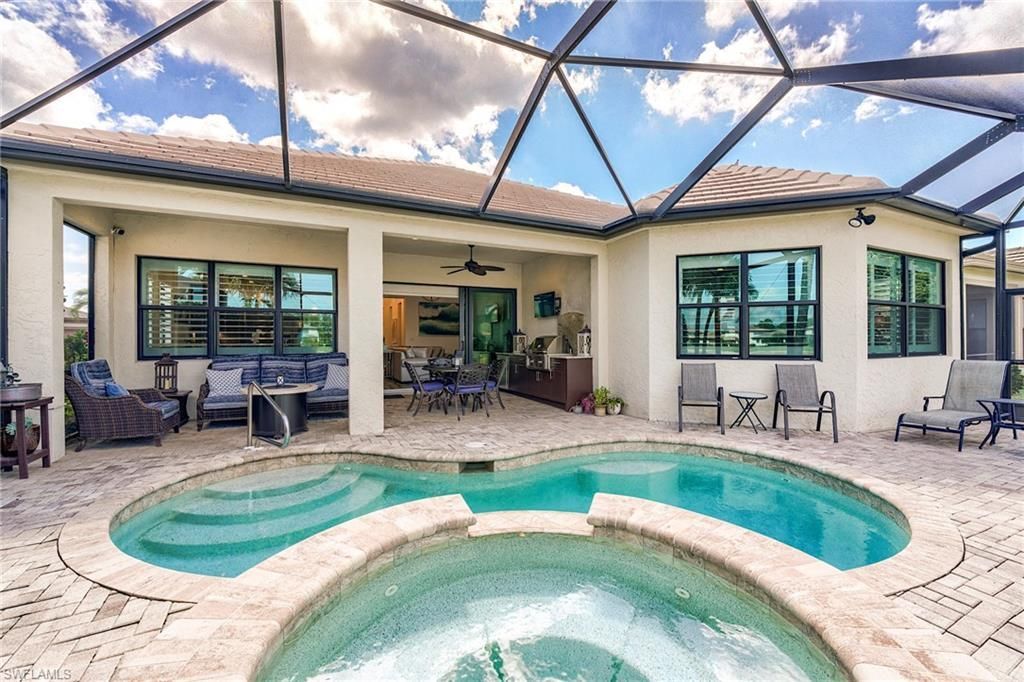 9327 Woodhurst Dr, Naples, FL 34120 Photo