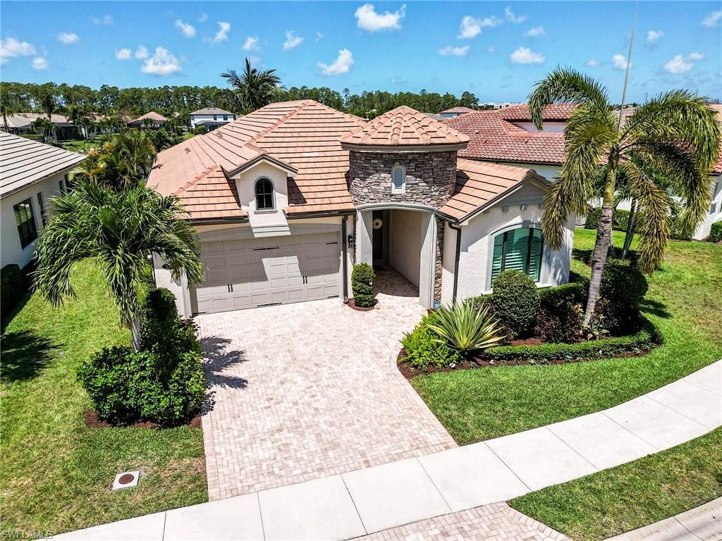 9327 Woodhurst Dr, Naples, FL 34120 Photo