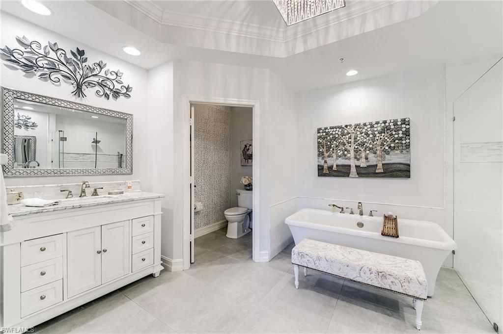 2070 Aberdeen Ln , Unit 101, Naples, FL 34109 Photo