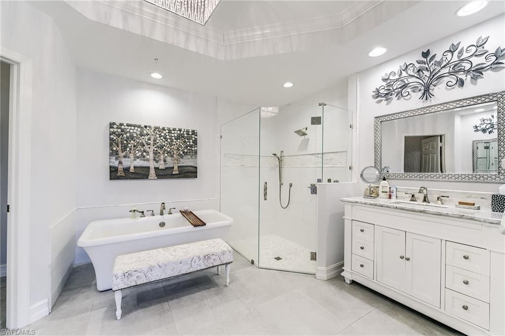 2070 Aberdeen Ln , Unit 101, Naples, FL 34109 Photo
