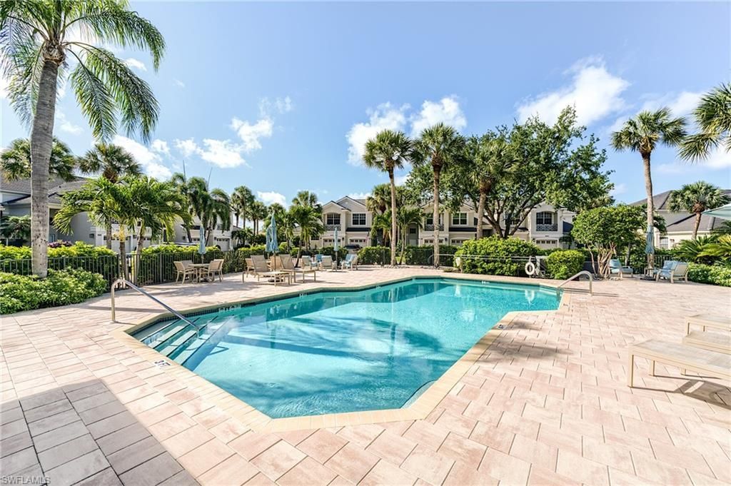 2070 Aberdeen Ln , Unit 101, Naples, FL 34109 Photo