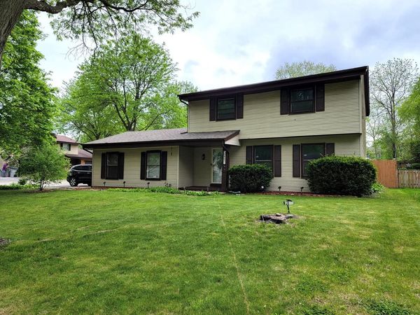 5805 N 111th STREET, Milwaukee, WI 53225