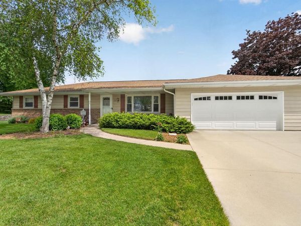 350 Clinton STREET, Kewaskum, WI 53040