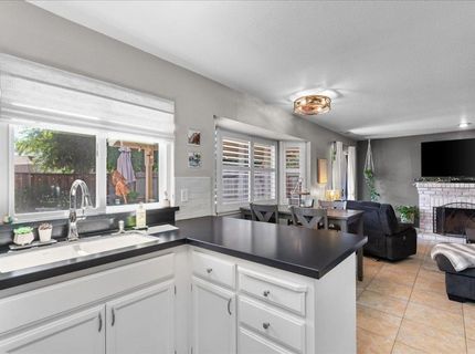 1527 Glenwood Ct, Escalon, CA 95320 Photo