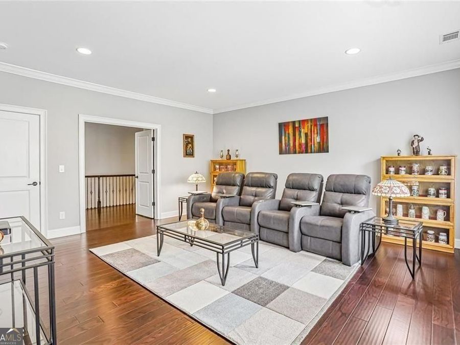 Property Image 33