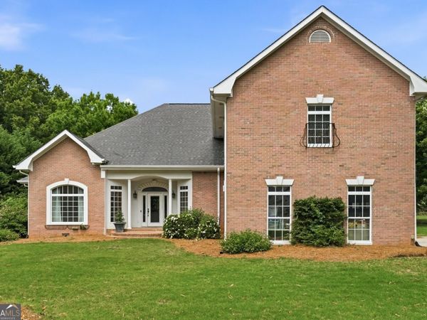 155 Youngs Circle, Fayetteville, GA 30215