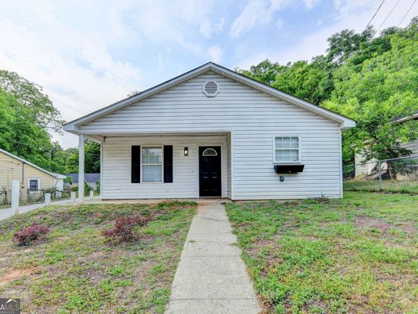 801 Davis Street, Monroe, GA 30655