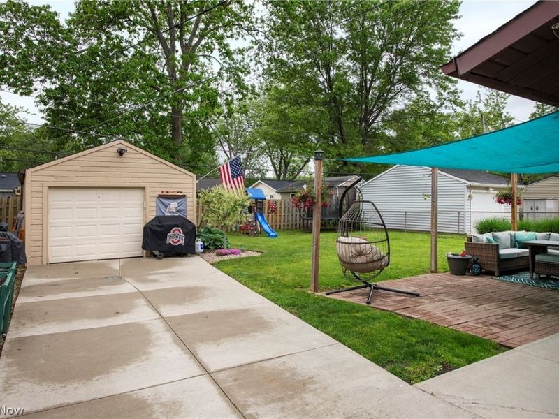 463 Walnut Drive , Berea, OH 44017 Photo 18