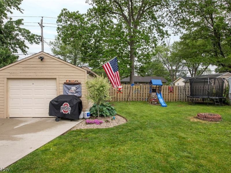 463 Walnut Drive , Berea, OH 44017 Photo 20
