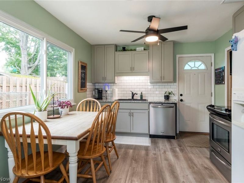 463 Walnut Drive , Berea, OH 44017 Photo 7