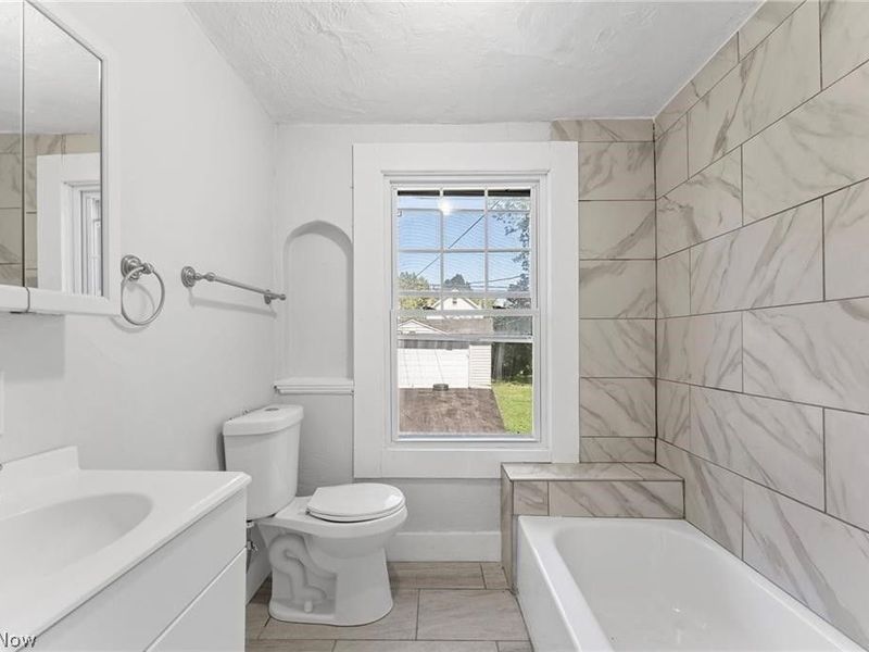 3269 E Berkshire Road, Cleveland Heights, OH 44118 Photo 9