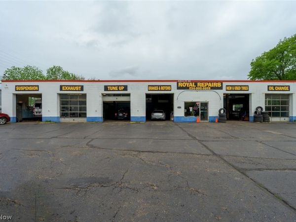 2234 Newton Street , Akron, OH 44305