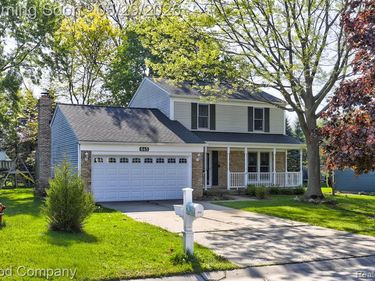 845 Hadley Road, Rochester Hills, MI 48307
