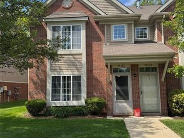 34086 Utica Road, Fraser, MI 48026